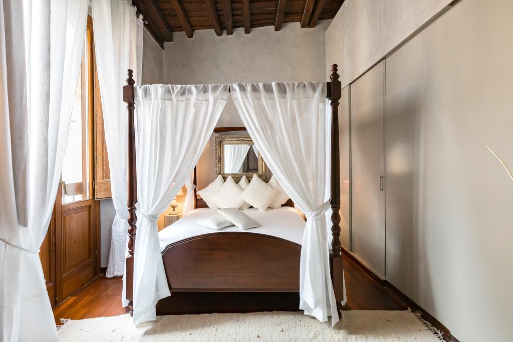 Colosseo Luxury Apartment โรม ภายนอก รูปภาพ