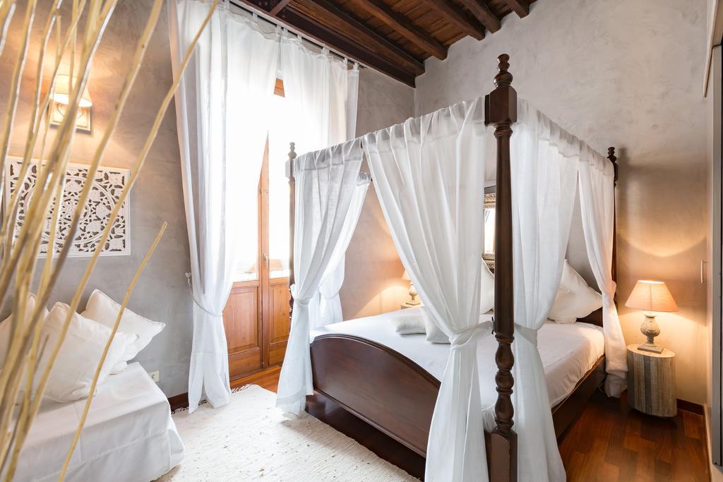 Colosseo Luxury Apartment โรม ภายนอก รูปภาพ